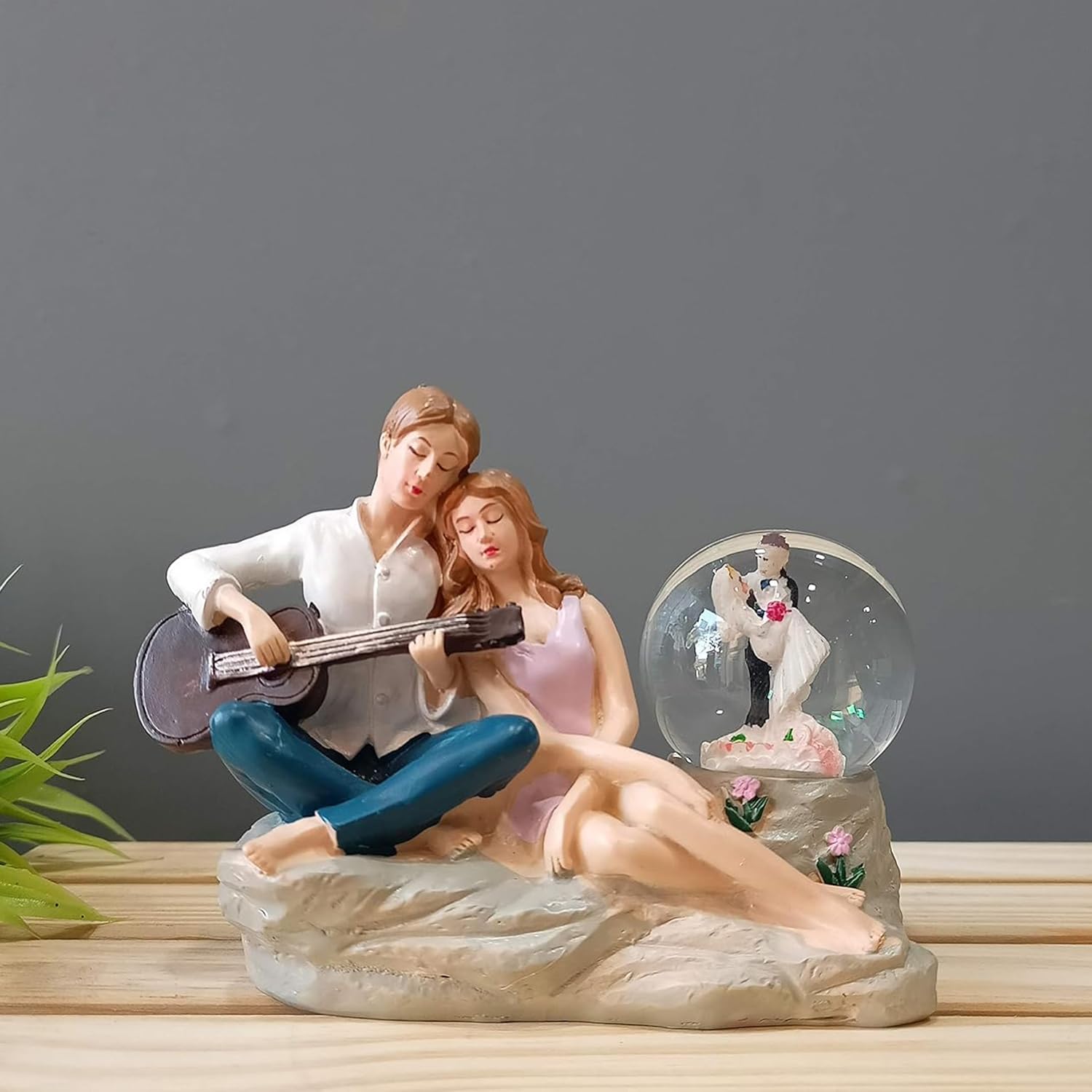 Romantic Love Couple Glass Ball Miniature Statue Showpiece for Gift Husband Wife Girlfriend Boyfriend Girls Boys- Home Decor Items
