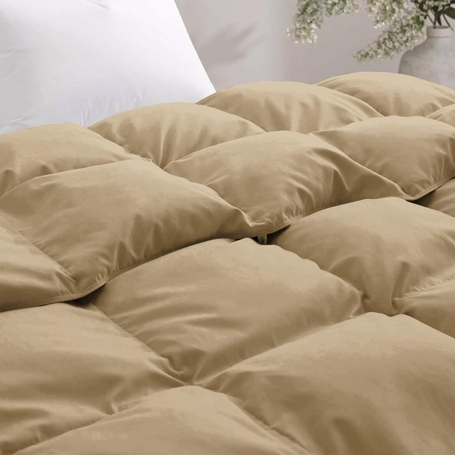 600 GSM Heavy Winter Comforter King Size (90"X106") - 600 GSM Microfiber Super Soft Fluffy for Winter Comforter/Rajai/Duvet/Blanket King Size - Beige Color