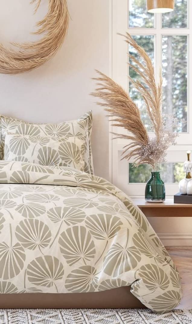 THE HOME STYLE 400 TC Cotton Elastic Fitted All Around Printed Queen Size Double Bed Bedsheet wih 2 Pillow Cover (60"x78", Adam Cream)