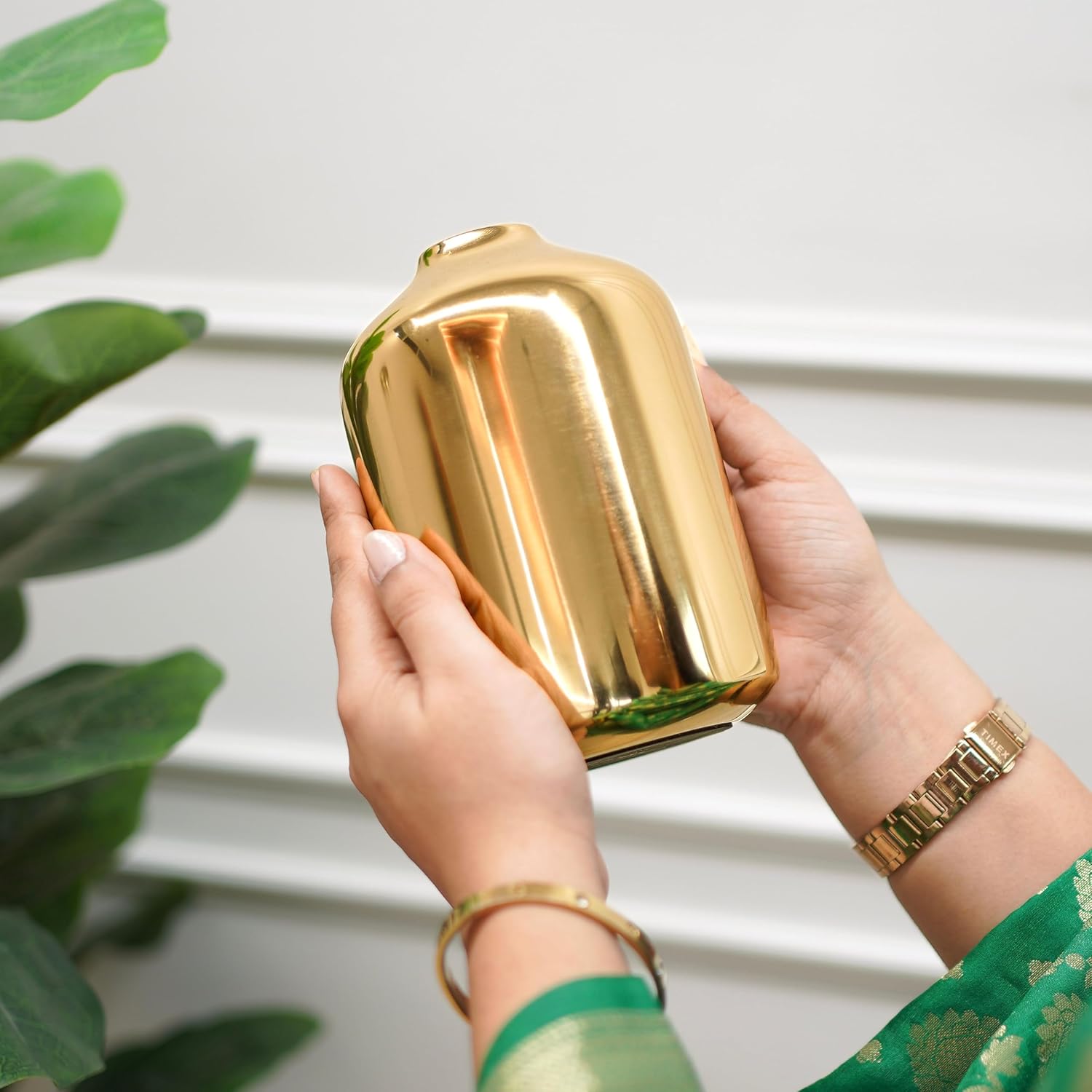 Metal Flower Vase for Home Decor Bedroom Living Room Office Wedding | Table Decorative Item for Festivals Birthday Gold (Flower Not Included, Modern)